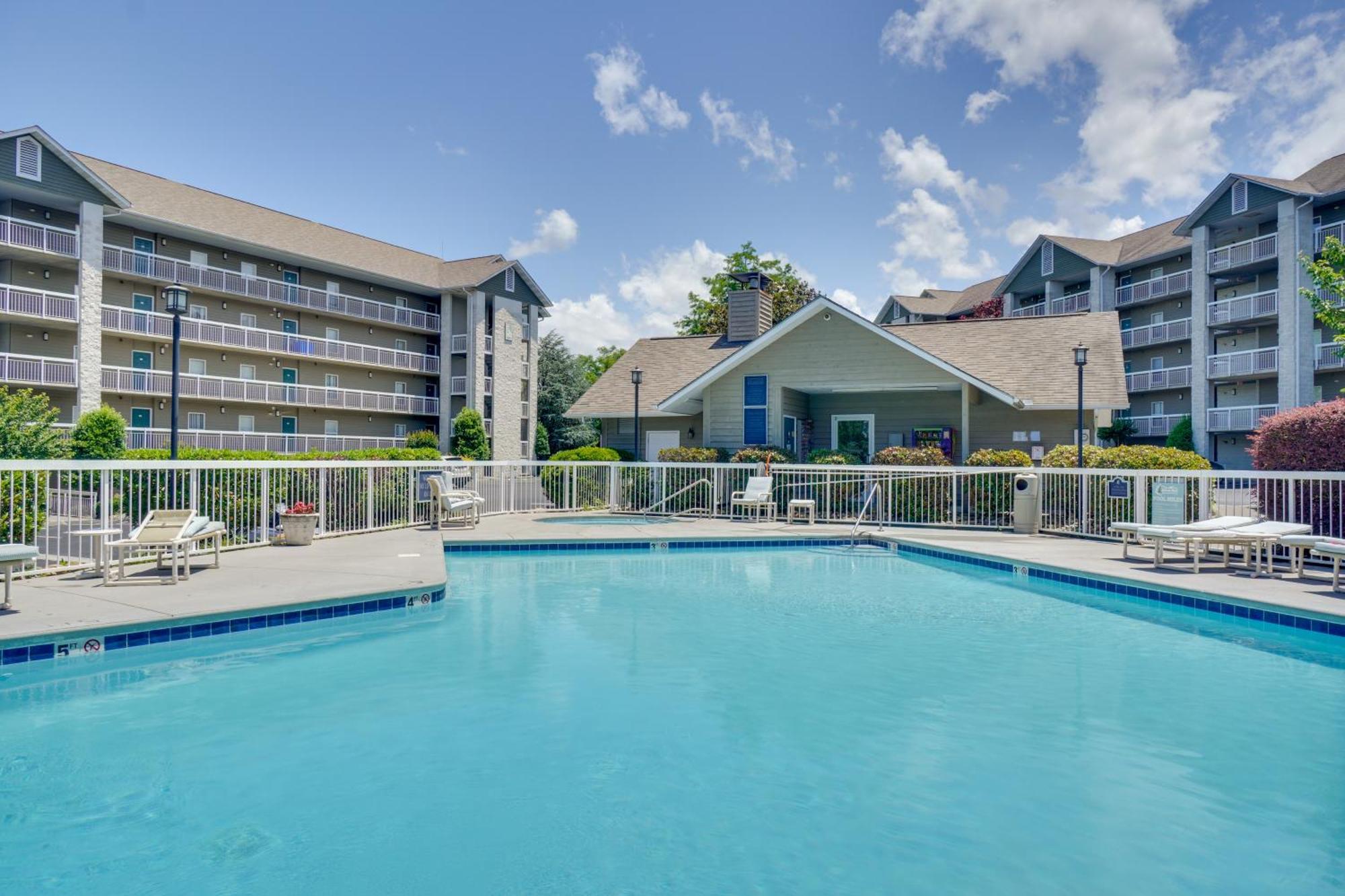 Pigeon Forge Condo With Pools About 3 Mi To Dollywood! Ngoại thất bức ảnh